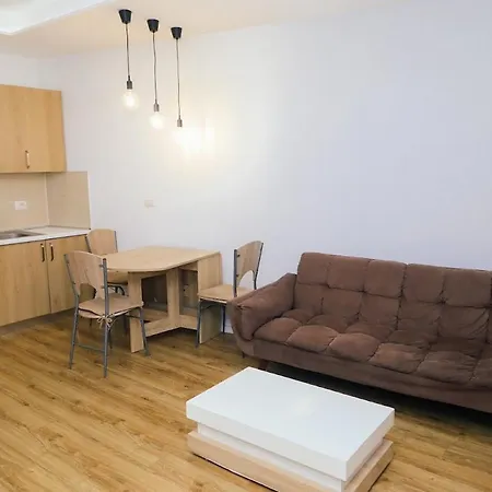 Luxury Center 2 Apartment *